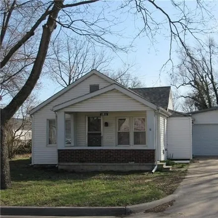 Buy this 2 bed house on 1889 South Harrison Avenue in Sedalia, MO 65301