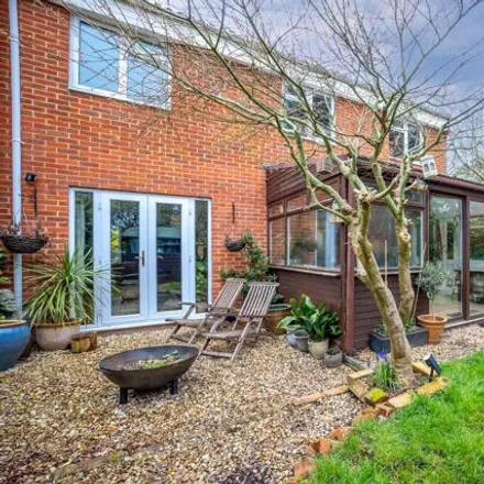 Buy this 3 bed house on Oldstead in Easthampstead, RG12 0UF