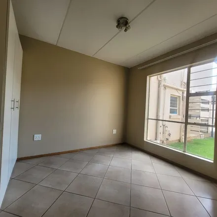 Image 4 - Water Boatman Street, Ekurhuleni Ward 53, Gauteng, 1454, South Africa - Apartment for rent