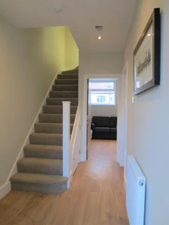Image 7 - Tylecroft Road, London, SW16 4TE, United Kingdom - Townhouse for rent