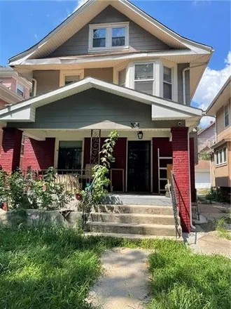 Buy this 3 bed house on 304 Kensington Avenue in Kansas City, MO 64124
