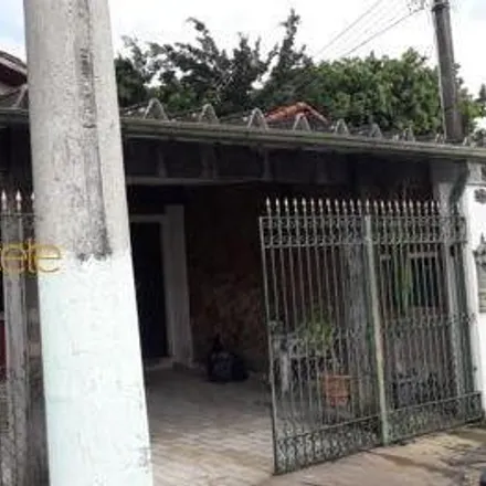 Buy this 4 bed house on Rua Pedro da Cruz Salgado in Crispim, Pindamonhangaba - SP