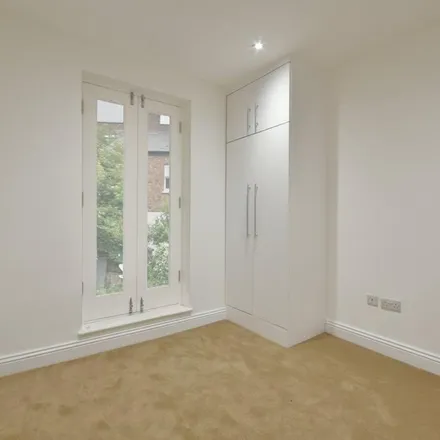 Image 2 - Russell Road, The Hyde, London, NW9 6AD, United Kingdom - Apartment for rent