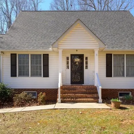 Buy this 3 bed house on 170 Foxfield Run in Amherst, VA 24521