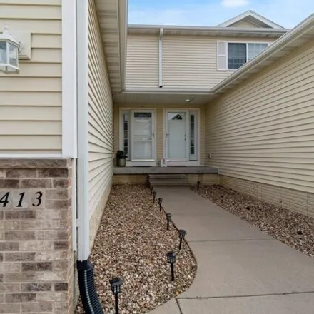 Buy this 3 bed condo on 1368 Talcott Court in Waterloo, IA 50702