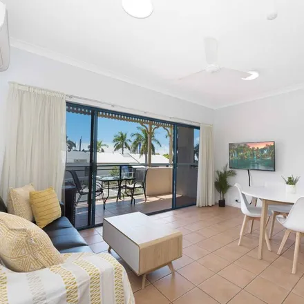 Rent this 1 bed apartment on South Townsville QLD 4810