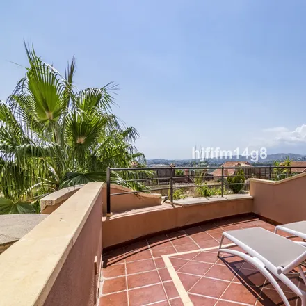 Buy this 2 bed apartment on 29660 Marbella
