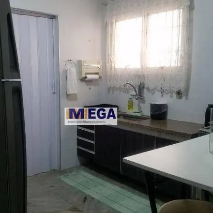 Buy this 3 bed apartment on Avenida Júlio Prestes in Taquaral, Campinas - SP