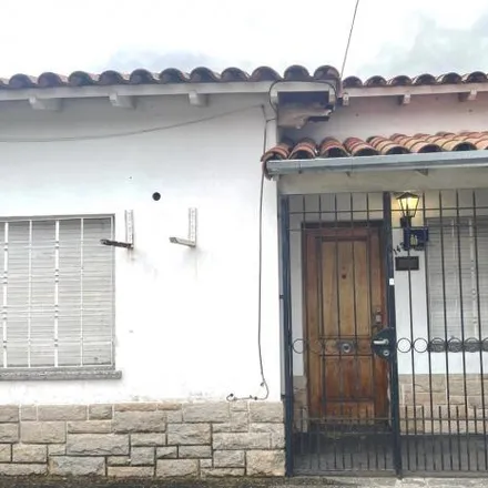 Rent this 4 bed house on Jorge Newbery in Partido de Lomas de Zamora, B1836 CXJ Llavallol