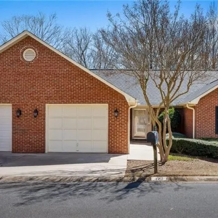 Buy this 2 bed condo on 62 Fairoaks Drive in Greenville County, SC 29615