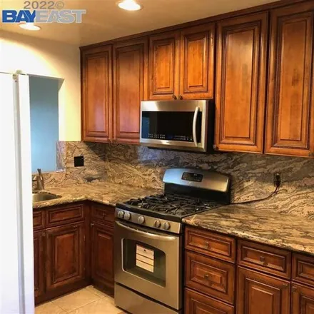Rent this 4 bed townhouse on 517 Blueberry Terrace in San Jose, CA 95129
