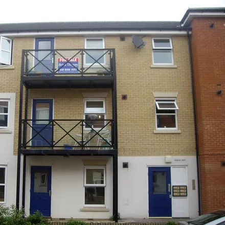 Rent this 2 bed apartment on Glandford Way in London, RM6 4US