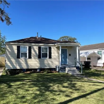 Rent this 3 bed house on 1927 Kentucky Avenue in Kenner, LA 70062