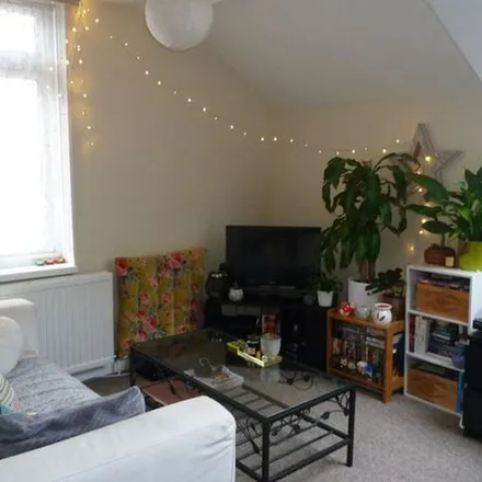 Rent this 1 bed apartment on 19 St John's Road in Exeter, EX1 2HR