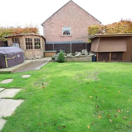 Buy this 5 bed house on Derek Vivian Close in Pocklington, YO42 2PL