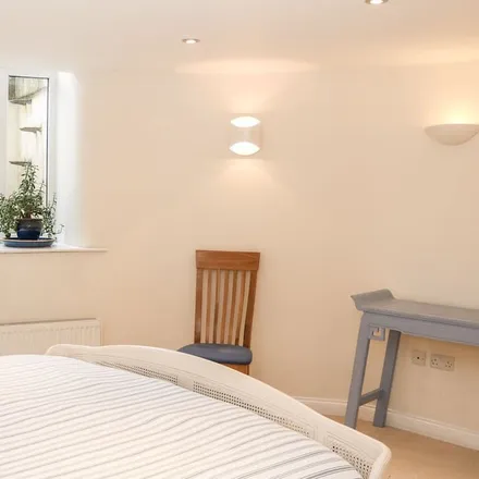 Rent this 1 bed townhouse on High Peak in SK17 6NQ, United Kingdom