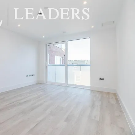 Image 6 - 1 Burlington Road, London, KT3 4LP, United Kingdom - Apartment for rent