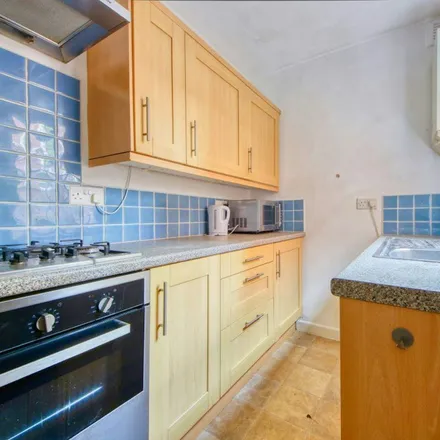 Rent this 3 bed apartment on Victoria News & Booze in Hartopp Road, Leicester