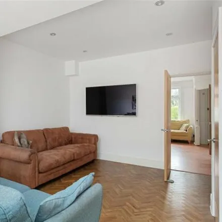 Image 7 - Conference Road, London, SE2 0YJ, United Kingdom - Townhouse for sale