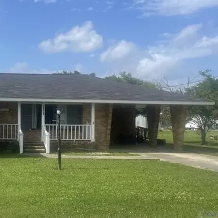 Buy this 3 bed house on 129 East 165th Street in Lafourche Parish, LA 70354