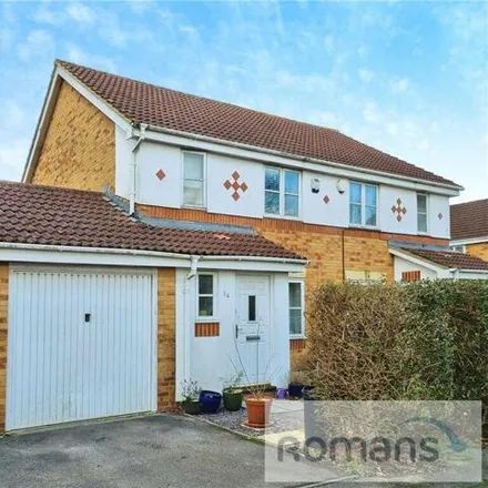 Buy this 3 bed duplex on Emerson Close in Swindon, SN25 4FB