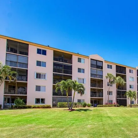 Rent this 2 bed condo on 201 Palm Avenue in Jupiter, FL 33477