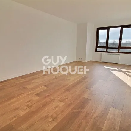 Rent this 3 bed apartment on 5 Avenue Curie in 92370 Chaville, France