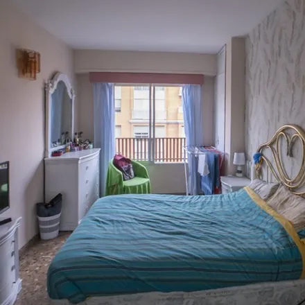 Rent this 5 bed room on Carrer de Ramiro de Maeztu in 1-3, 46022 Valencia