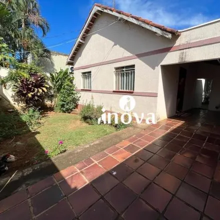 Buy this 4 bed house on Rua João Caetano in Fabrício, Uberaba - MG