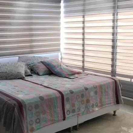 Rent this 3 bed apartment on Iglesia Pentecostal Unida de Colombia in Calle 28, Manga