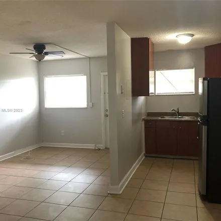 Image 2 - 755 Southwest 16th Avenue, Fort Lauderdale, FL 33312, USA - Apartment for rent