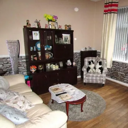 Image 2 - Failsworth, Old Road / Brown Cow (Stop C), Old Road, Failsworth, M35 0BQ, United Kingdom - Townhouse for sale