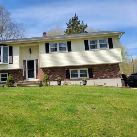 Buy this 3 bed house on 237 Preston Allen Road in Lisbon, Southeastern Connecticut Planning Region