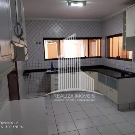 Rent this 3 bed house on Rua Sebastião Gil in Barranco, Taubaté - SP