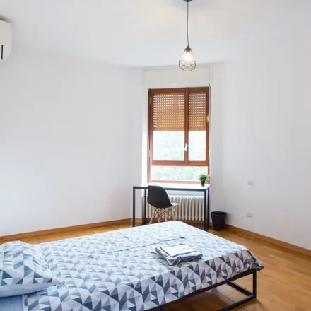 Rent this 6 bed room on Via Piero Preda in 20136 Milan MI, Italy