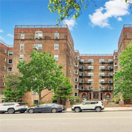 Buy this studio apartment on 99-21 67th Road in New York, NY 11375