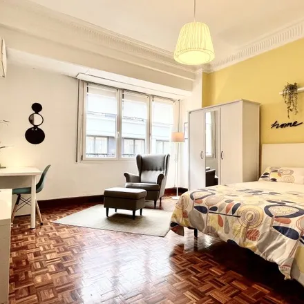 Rent this 5 bed room on Interfilm Bilbao in Calle Epalza / Epalza kalea, 48001 Bilbao