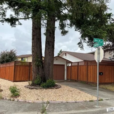 Buy this 3 bed house on 2233 Campbell Drive in Santa Rosa, CA 95407