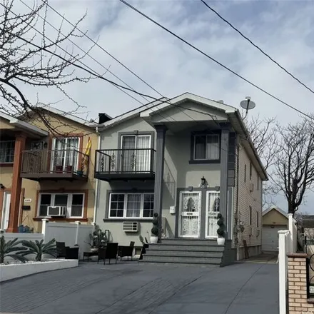 Buy this 6 bed house on 116-07 150th Avenue in New York, NY 11420
