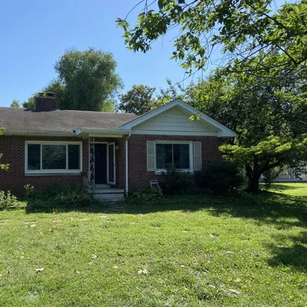 Buy this 3 bed house on 287 Hopkinsville Street in Trenton, Todd County