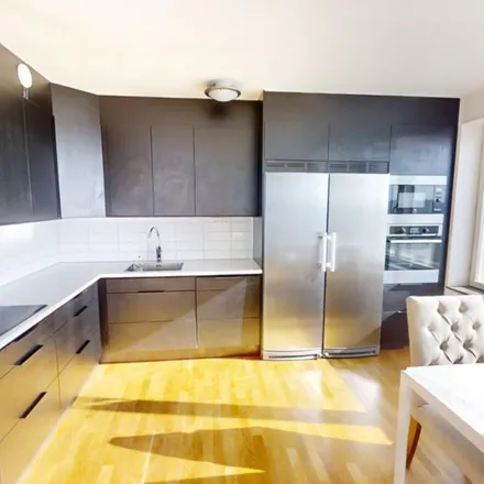 Rent this 3 bed apartment on Fribiljetten in Evenemangsgatan 18, 169 56 Solna kommun