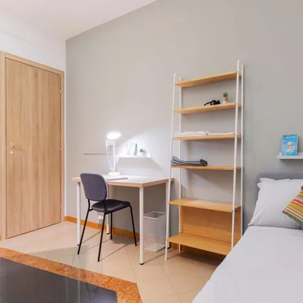 Rent this 5 bed room on Gianicolense/Ramazzini in Circonvallazione Gianicolense, 00151 Rome RM