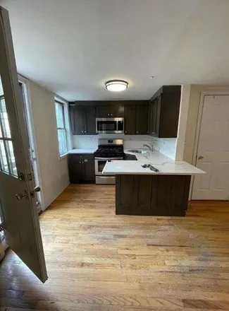 Image 3 - 322 2nd Street, Jersey City, NJ 07302, USA - House for rent