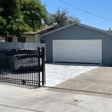 Buy this 3 bed house on 1922 11th Avenue in Olivehurst, CA 95961