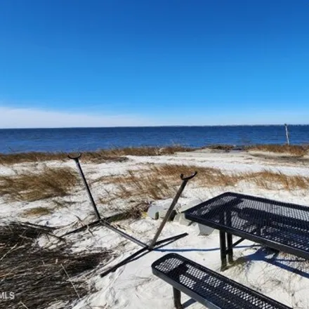 Image 9 - Sandy Point Drive, Carteret County, NC 28516, USA - House for sale