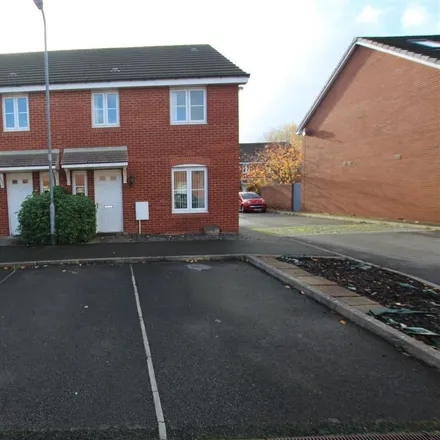 Rent this 3 bed duplex on Nowell Road in Cardiff, CF23 9FD