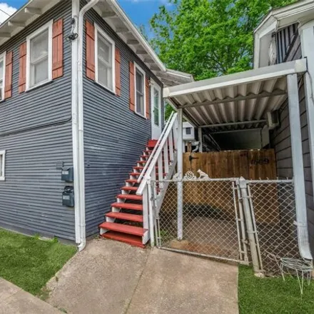 Rent this 1 bed house on 1401 Hurley Avenue in Fort Worth, TX 76104