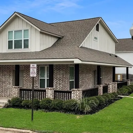 Rent this 5 bed house on 914 Fairview Avenue in College Station, TX 77840