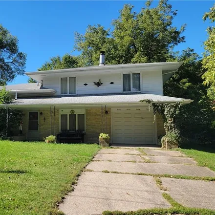 Buy this 3 bed house on 2724 East 30th Street in Des Moines, IA 50317