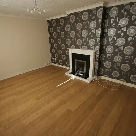 Image 6 - The Boulevard, Ellesmere Port, CH65 7DZ, United Kingdom - Apartment for rent